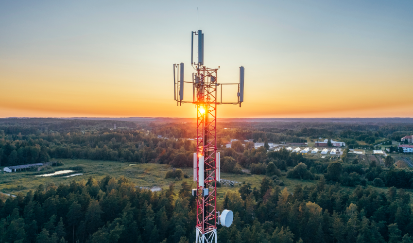 firstnet-1k-new-sites-STORY-BANNER